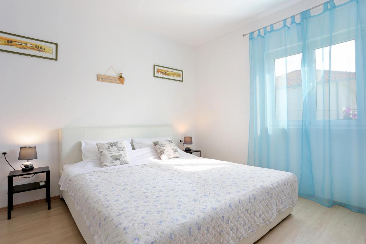 Seaside Holiday House Poljica, Trogir - 5161 Marina Εξωτερικό φωτογραφία